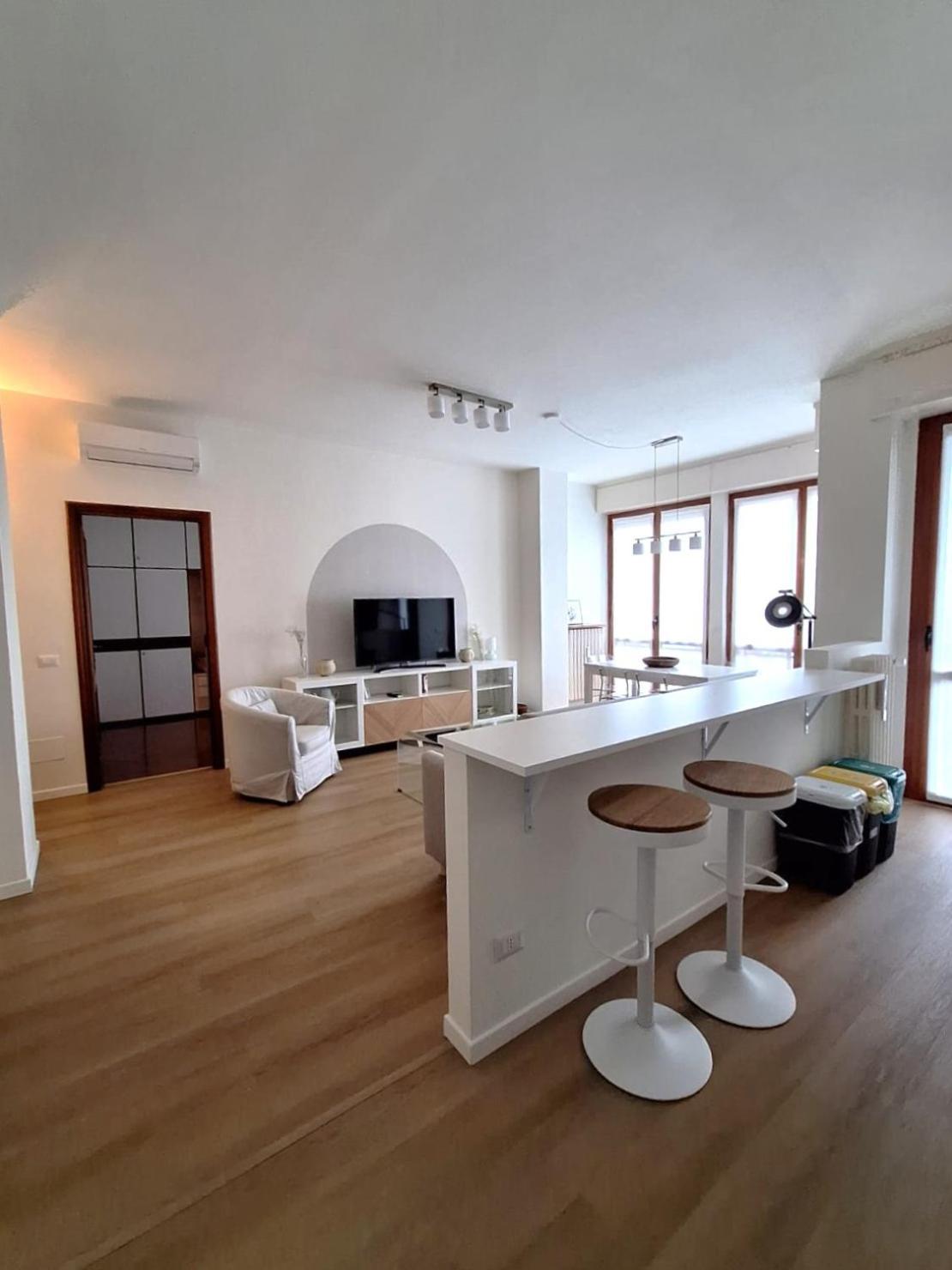 Charming Towers Guest House-Apartment Milano Exteriör bild